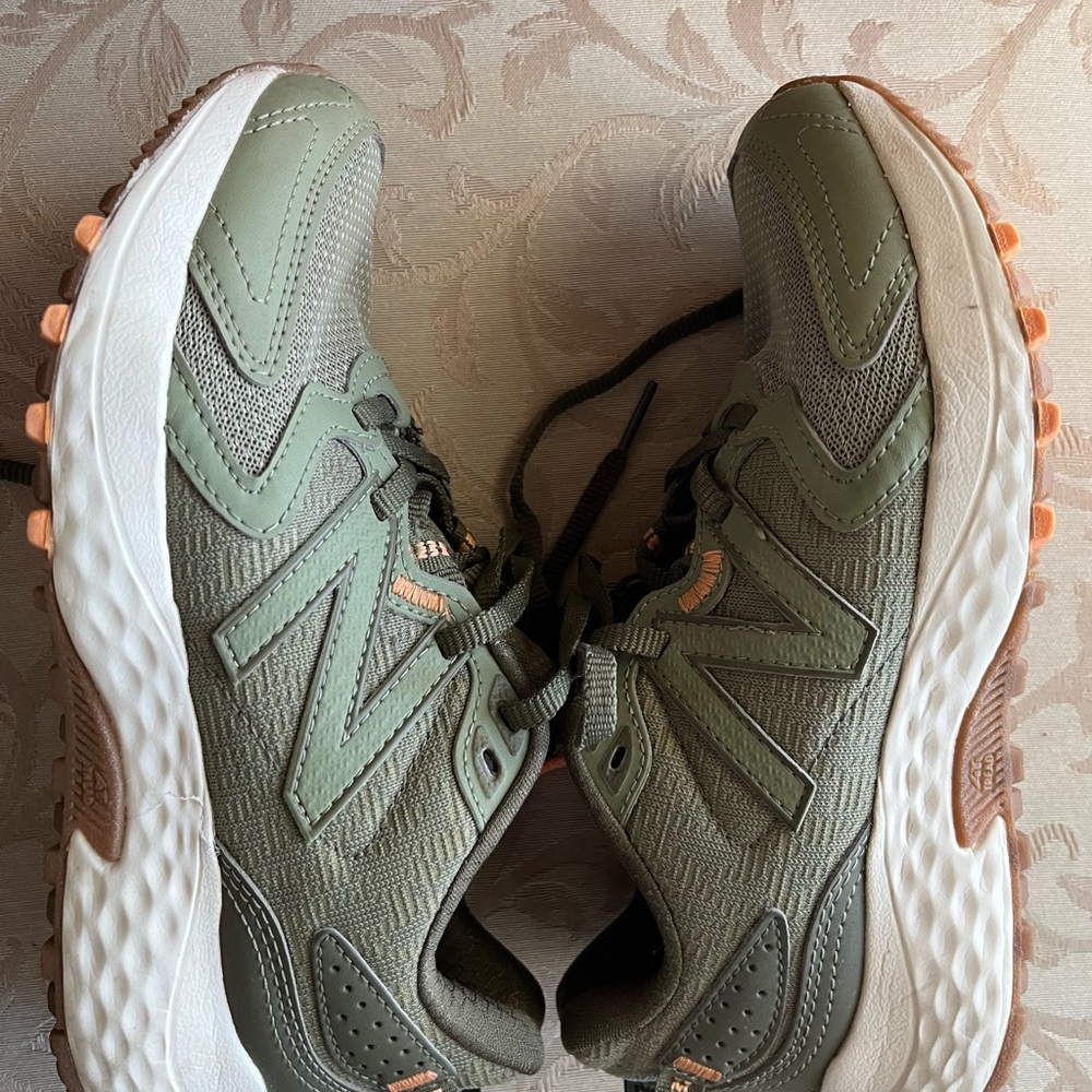 New Balance Women's Sage and Coral Athletic Shoes